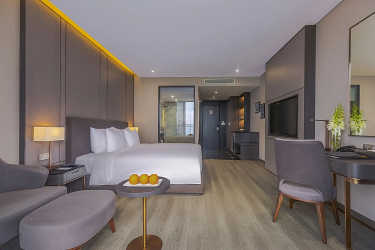 Le Sands Oceanfront Danang Hotel
