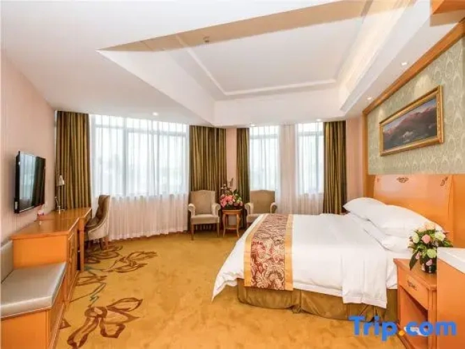 Deluxe Double Family Suite