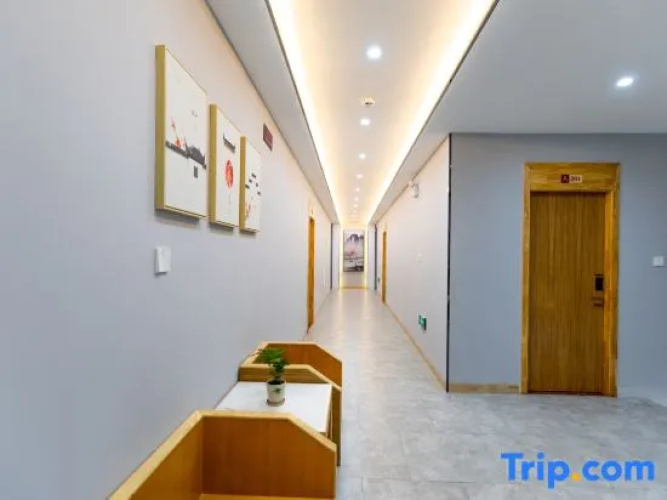 Sanya Lushe Hotel