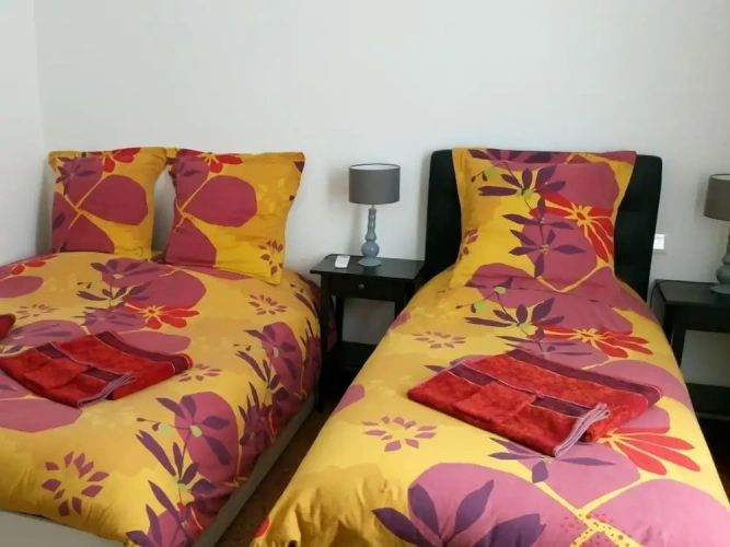 Standard Triple room