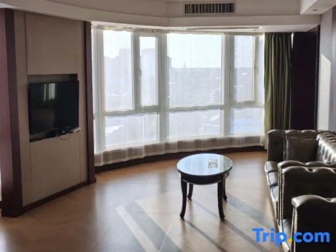 Presidential Suite with view