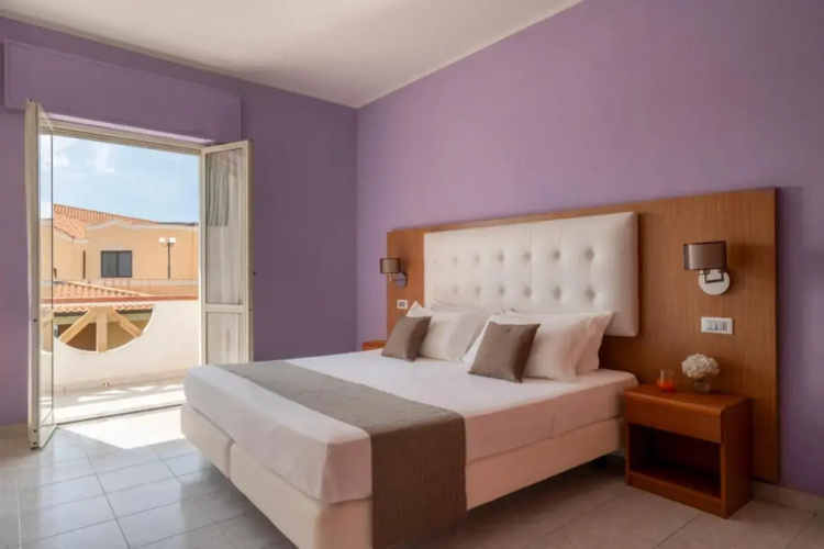 Madama Club Village