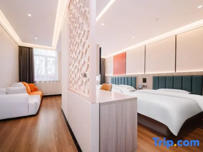 Deluxe Suite