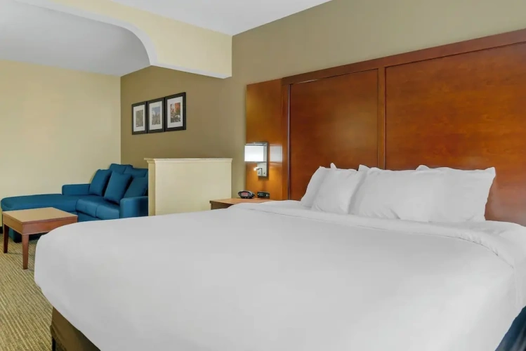 Standard Double Suite