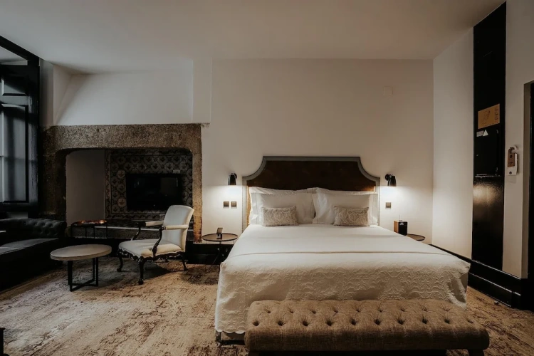 Overlooking Interior Patio Triple (King or Twin beds with the option to add a third bed) room