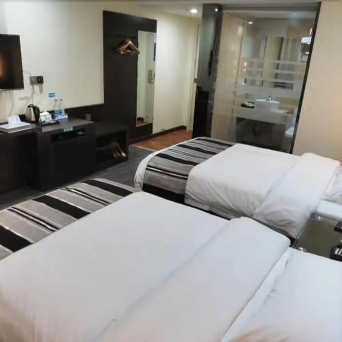 Super 8 Hotel