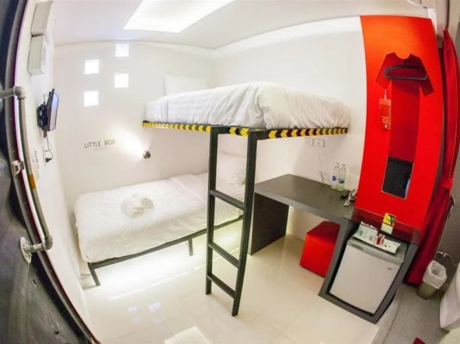 Little Box Hotel