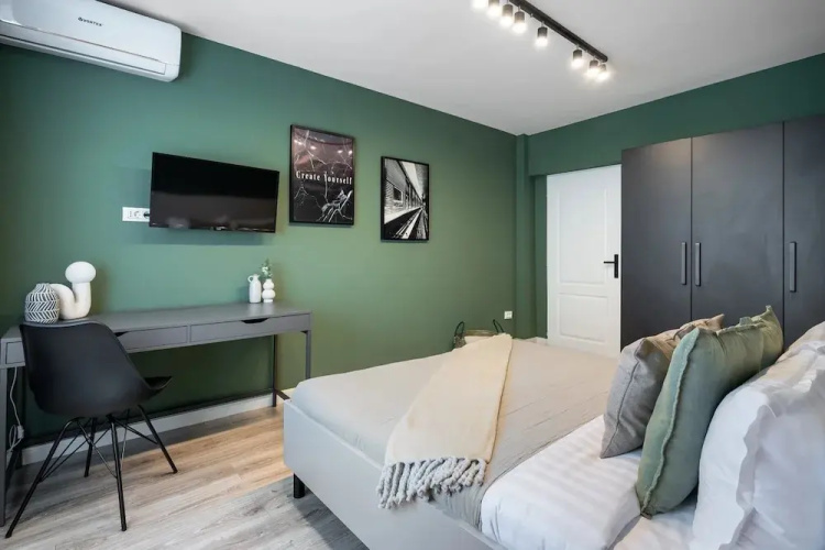 Artful & Light-Filled 2BR on Calea Victoriei - Prime Central Spot