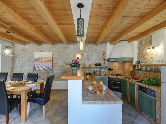 Villa in Batlug With Private Pool