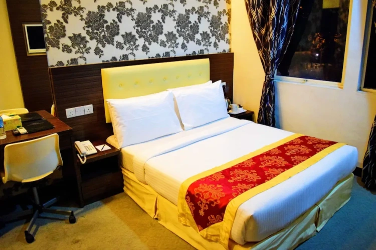 Premier room