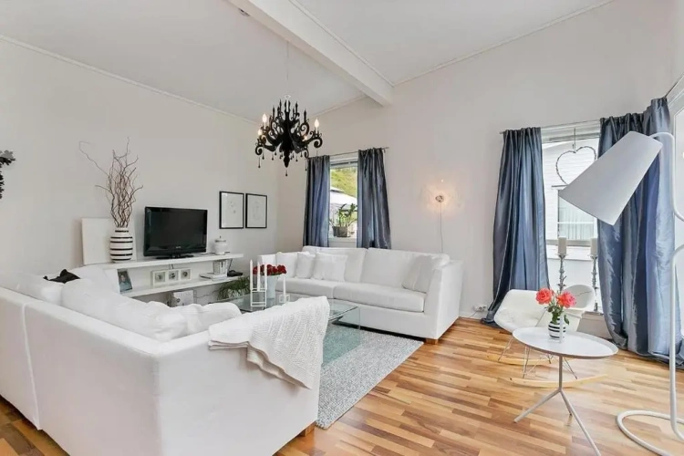 3 Bedrooms Cottage