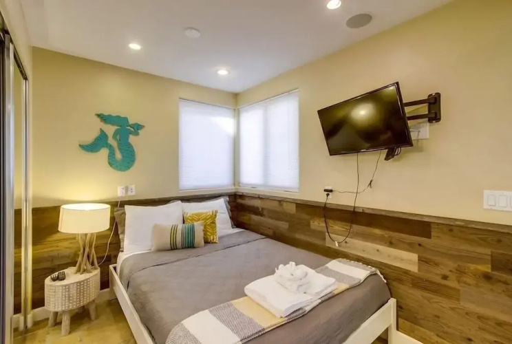 Ocean Breeze 1 & 2