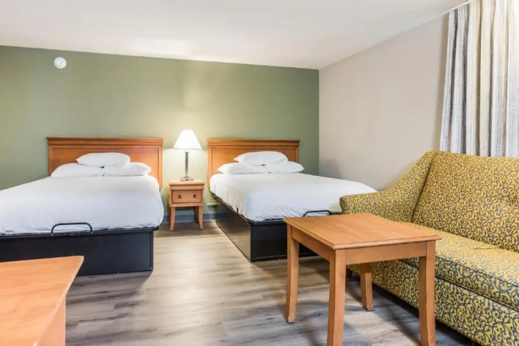 Standard Quadruple room