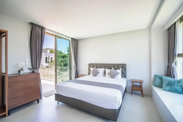 Classic Modern Pool Villas Rawai 3BR