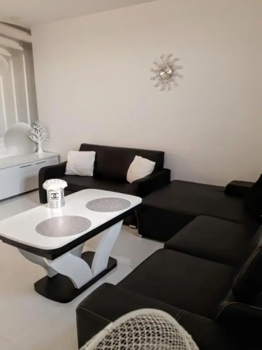 Apartament Domi