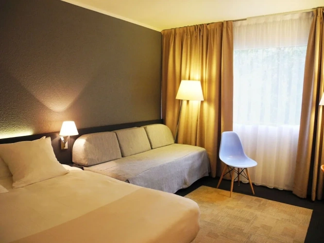 Standard Triple room