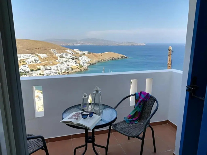 Θέαστρον - Theastron house with great view in Chora