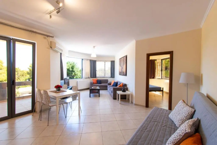 Efi Apartments