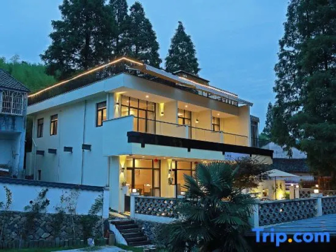 Mogan Mountain Eight Trees Inn