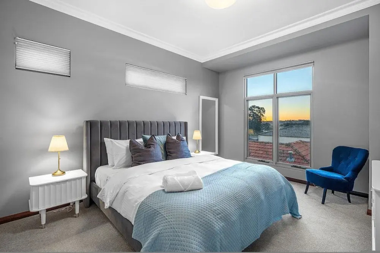 Designer Luxury 3brd - Epic Views - South Perth