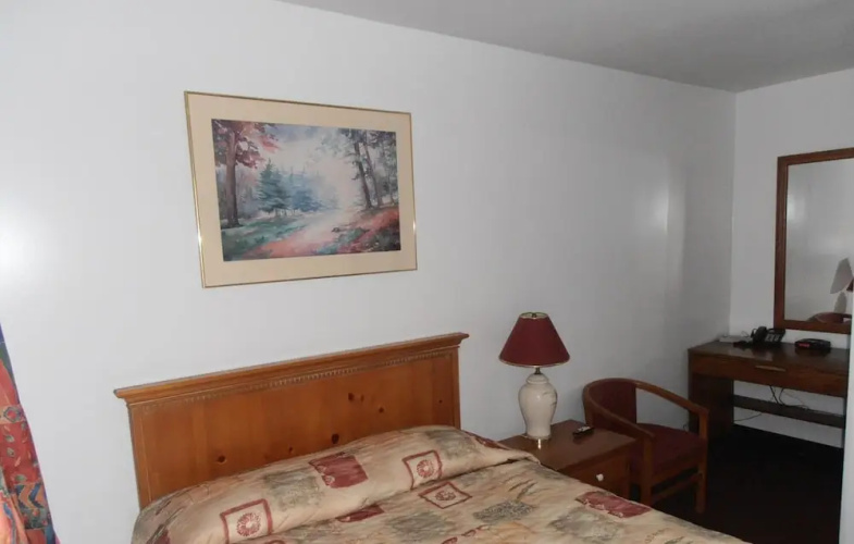 Maples Motel
