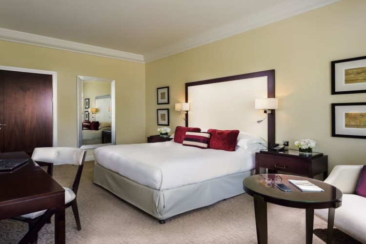 Mövenpick Dubai Grand Al Bustan photo 8
