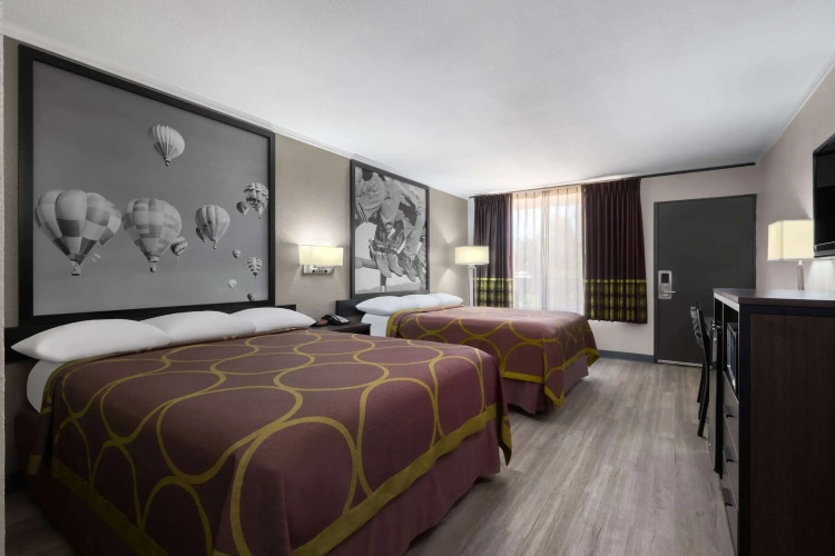 Super 8 by Wyndham Longview/North