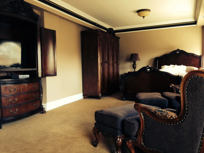 Grant Hall Hotel