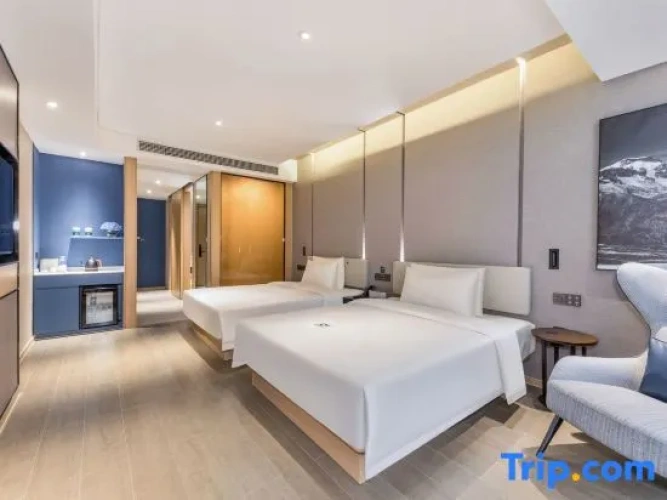Standard Double room with lake view