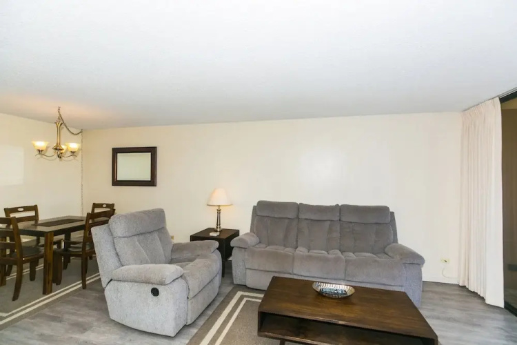 Discovery Bay 2308 1 Bedroom Condo by RedAwning