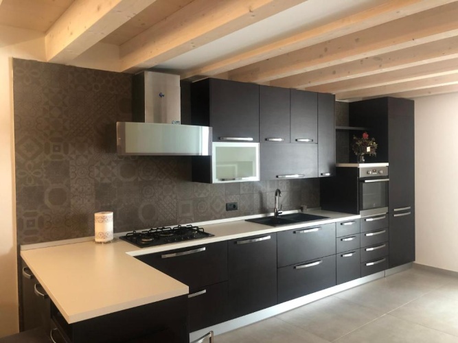 3 Bedrooms Apartment