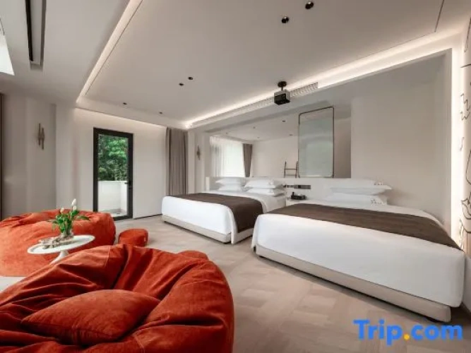 Standard Family room