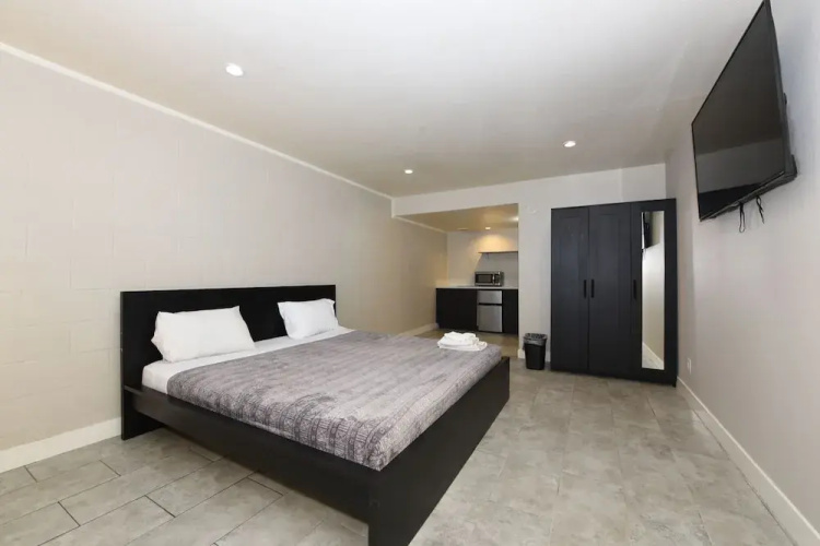 Towne And Country Motel