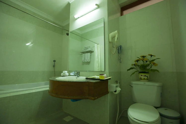 Hotel Queen Mandalay