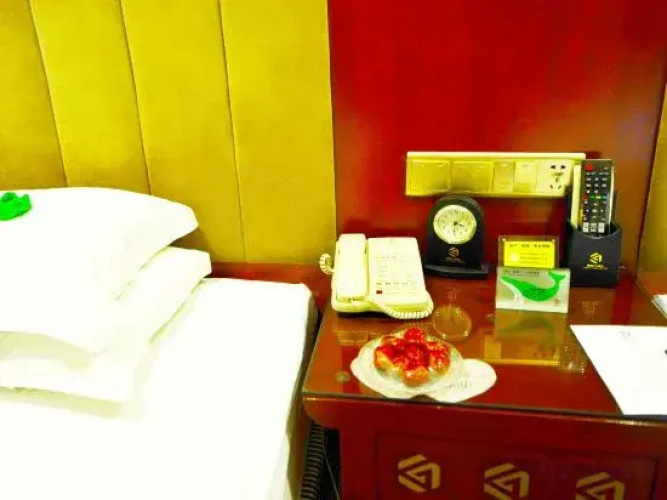 Ghina Fung Hotel