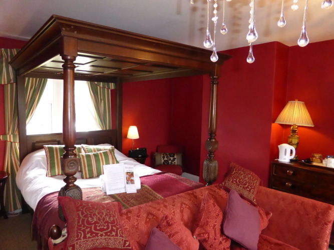 Ashmount Country HouseOver view