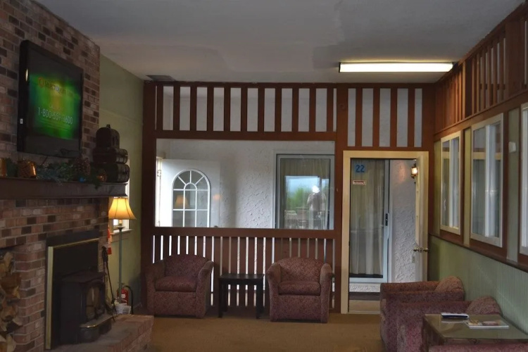 Henniker Motel