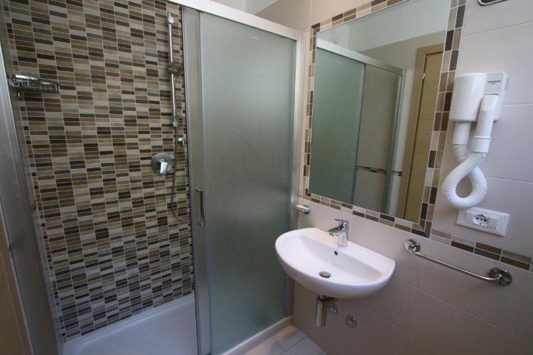 Standard Quadruple room with balcony