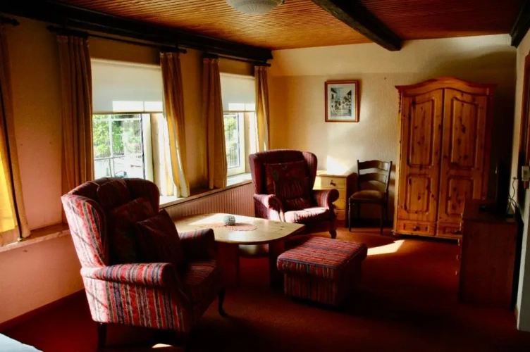 Economy Triple room
