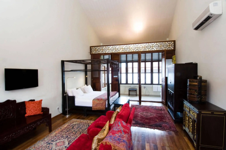 Seven Terraces Hotel