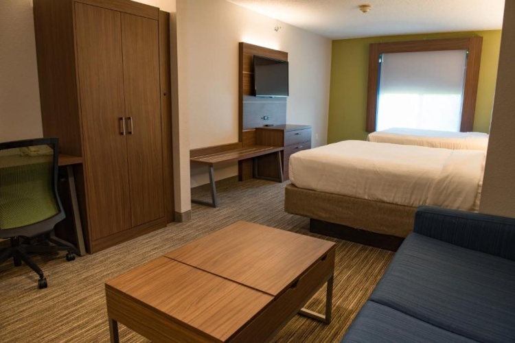 Quadruple Suite