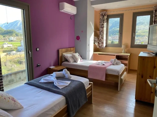 3 Bedrooms Cottage