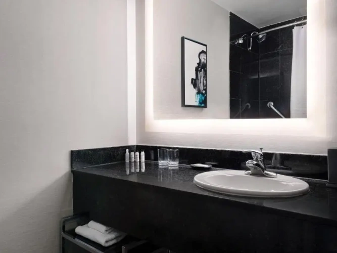 1 Bedroom Double Suite