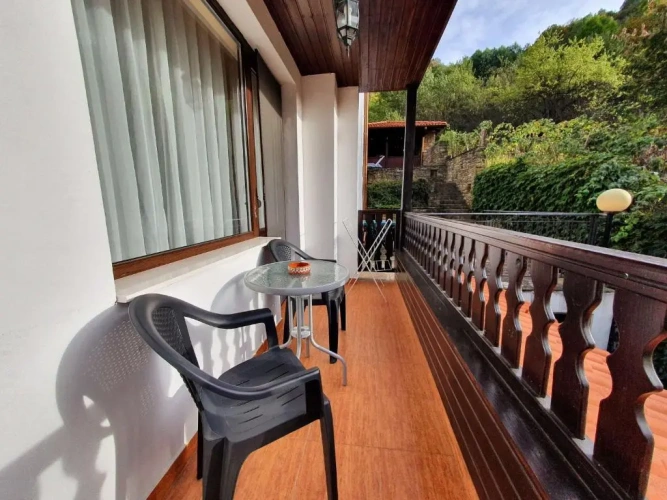 2 Bedrooms Suite with balcony