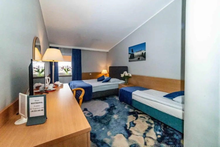 Triple room