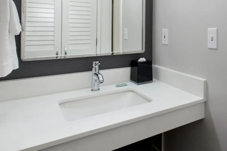 1 Bedroom Suite