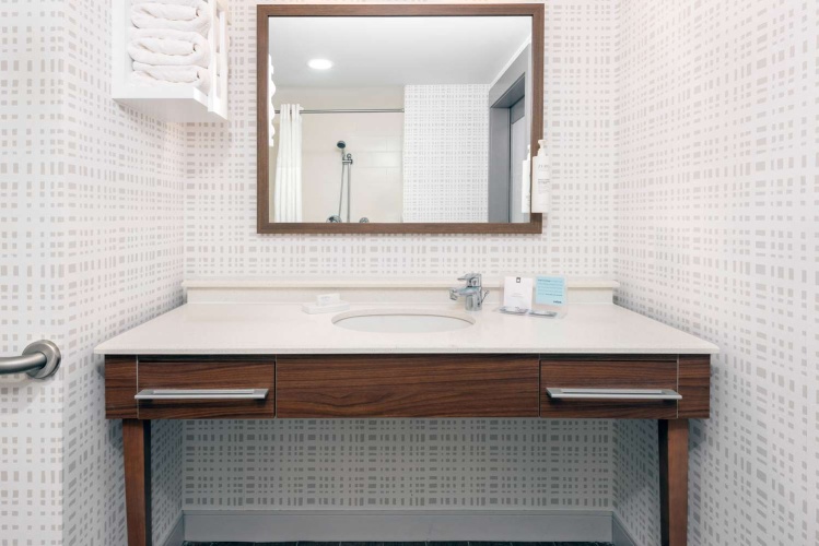Hampton Inn & Suites Clearwater Beach photo 12