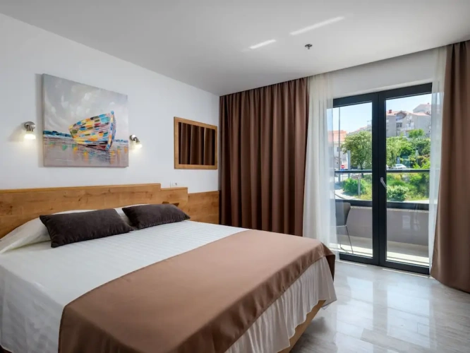Premium Double room with city view
