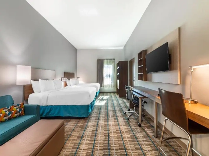 Quadruple Suite