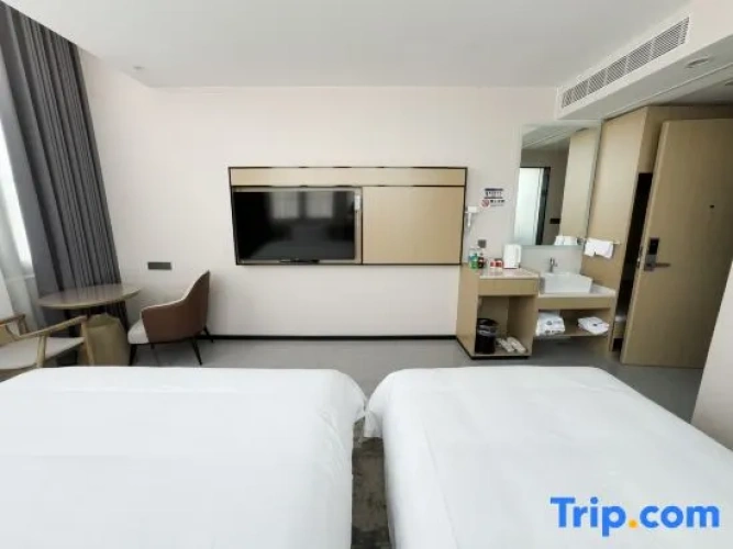 Deluxe Family room